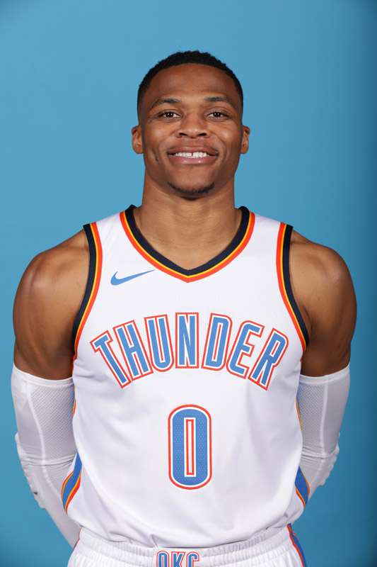 曼城瓜帅巧妙调整战胜热刺（瓜帅妙招助曼城击败热刺）