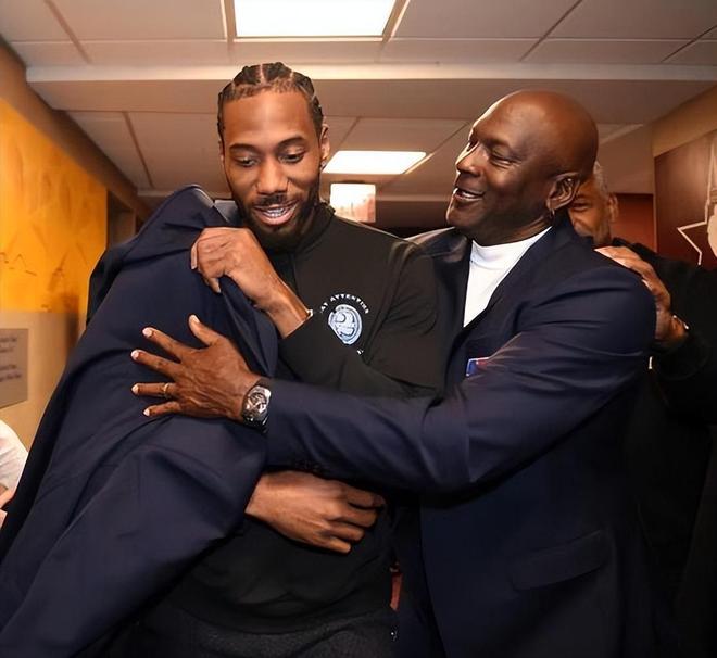 官方：德国裁判希伯特将执法欧冠第6轮毕包vs巴黎（官方：欧冠第6轮毕包对阵巴黎将由德国裁判希伯特执法）