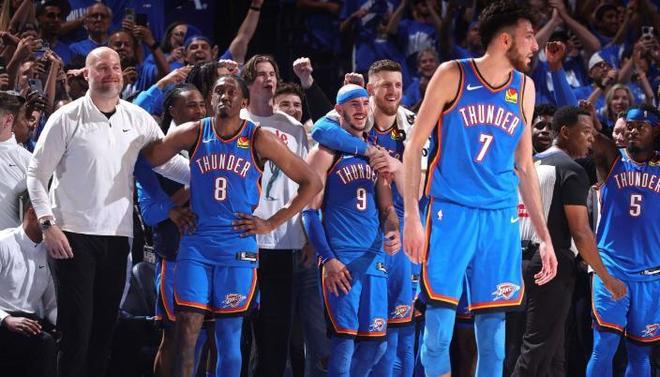 防线问题从一个回合开始（防线问题始于首回合）