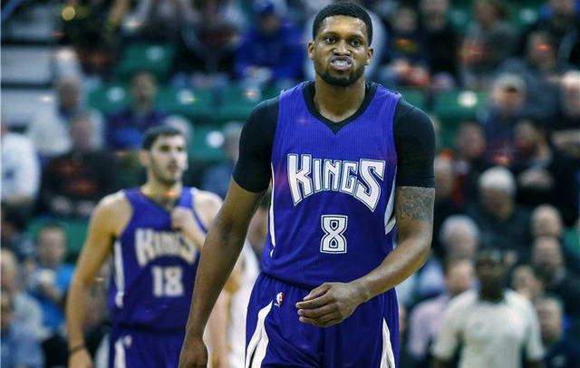 魔笛：没有穆帅我不会去皇马；刚到时C罗对我说“终于来了”（莫德里奇：若无穆里尼奥我难赴皇马；初到时C罗对我说“终于来了”）