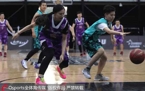 詹姆斯：斯玛特找回自己的节奏对我们来说是个积极的信号（詹姆斯：斯玛特重回状态是对球队的利好信号）