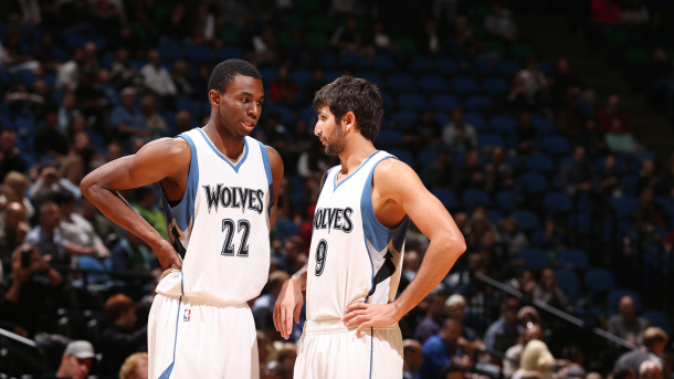 官方：赵博和王国明共同当选中超9／10月最佳守门员（中超9／10月最佳门将出炉：赵博、王国明共同当选）